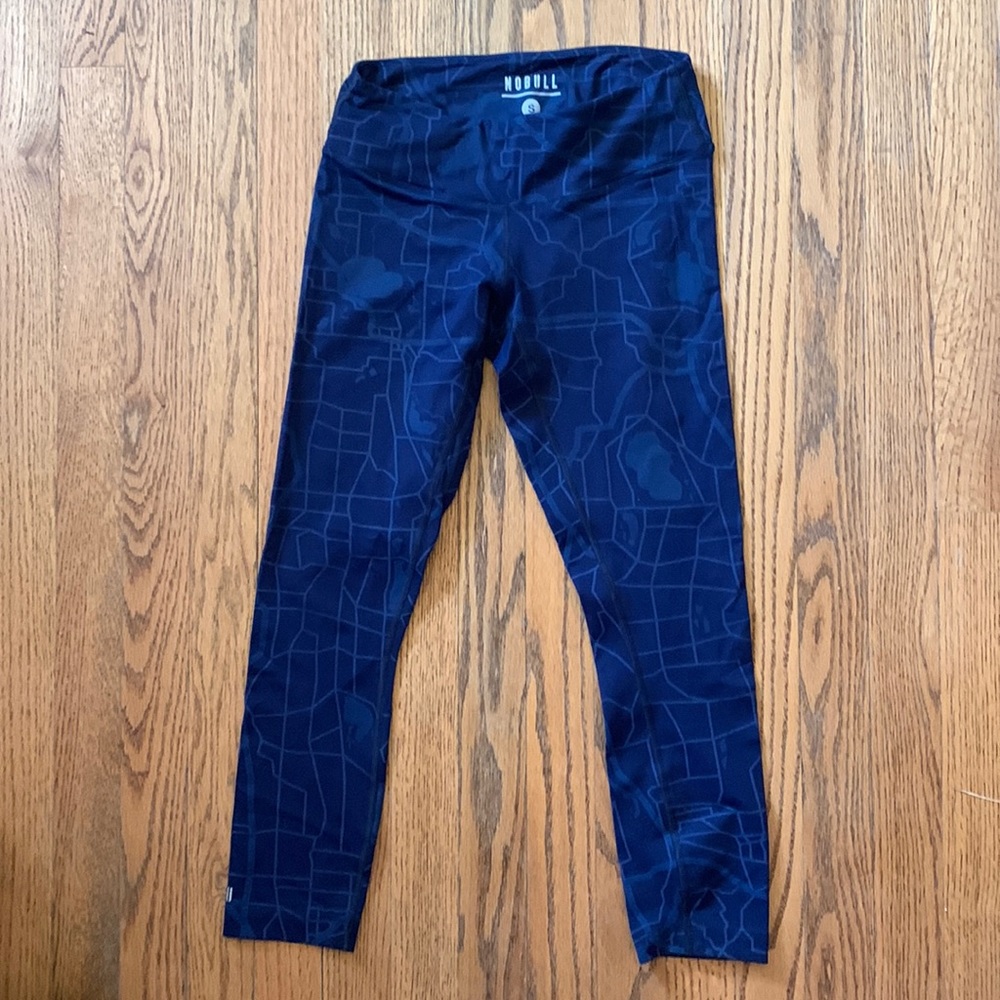 NoBull small women’s crop tights. Blue Cole. Madison print.